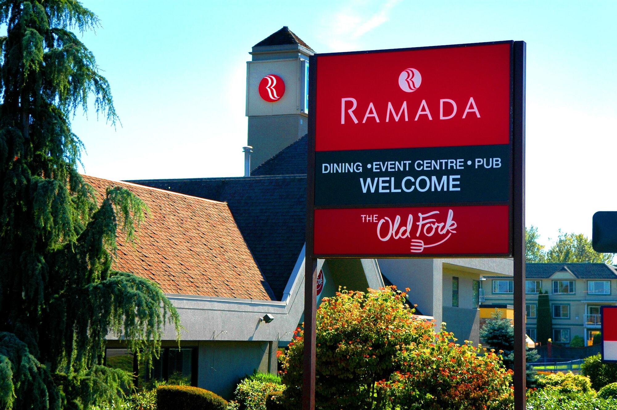 Ramada By Wyndham Duncan Cowichan Valley Exterior photo